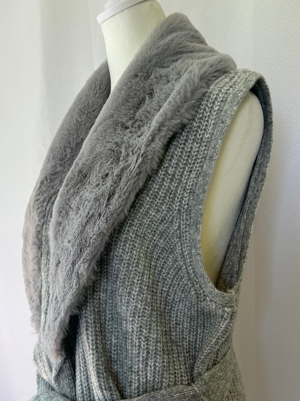 Francesca's Heather Gray Knit Sweater Vest w/Faux Fur Collar NWT